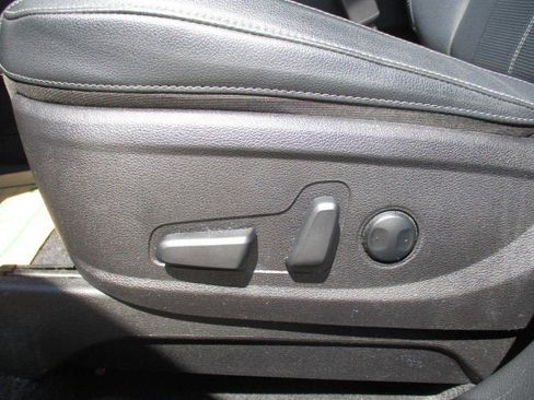 Used 2022 Kia Telluride EX w/ EX Premium Package image 18