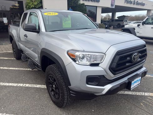 Used 2022 Toyota Tacoma SR w/ SX Package image 23