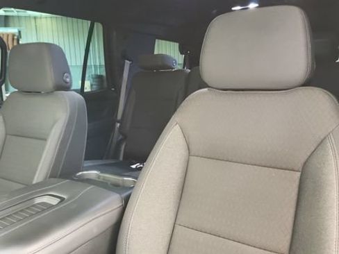 Used 2023 GMC Yukon SLE w/ Max Trailering Package AWD/4WD image 9