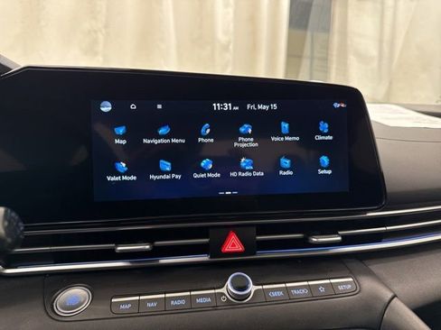 Used 2025 Hyundai Elantra SEL FWD image 22