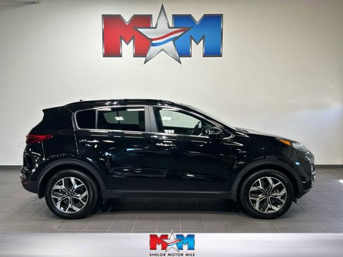 Used 2022 Kia Sportage EX image 1