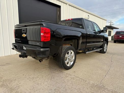 Used 2019 Chevrolet Silverado 2500 LTZ w/ Custom Sport Edition image 7