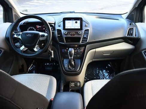 Used 2019 Ford Transit Connect XLT image 19