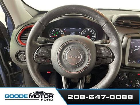 Used 2022 Jeep Renegade Trailhawk AWD/4WD image 12