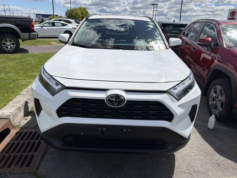 Used 2023 Toyota RAV4 XLE w/ Convenience Package AWD/4WD image 3