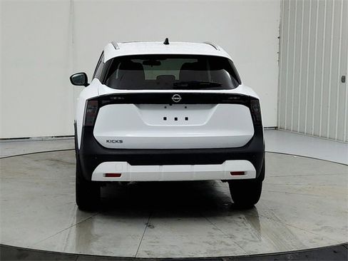 New 2026 Nissan Kicks SV w/ SV Premium Package image 6