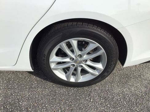 Used 2017 Chevrolet Malibu LT w/ Driver Confidence Package image 14