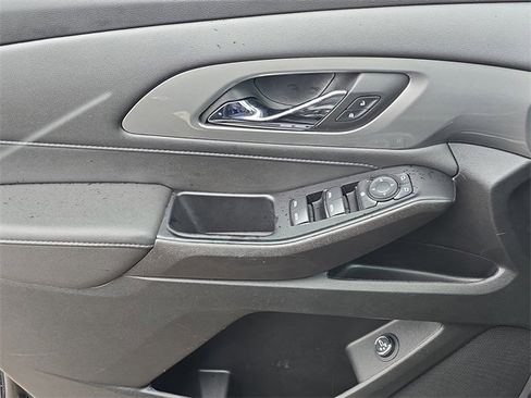 Used 2023 Chevrolet Traverse LT w/ LPO, Floor Liner Package image 19