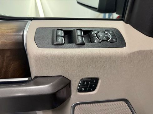 Used 2019 Ford F150 Limited w/ Trailer Tow Package image 15