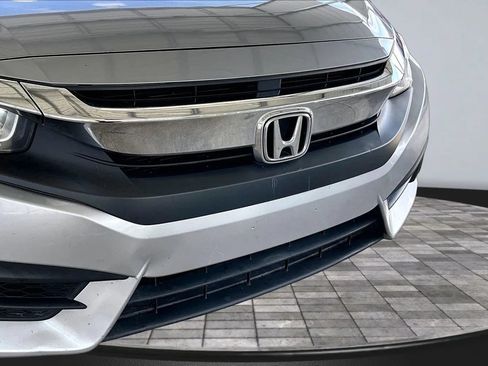 Used 2018 Honda Civic EX-L image 30