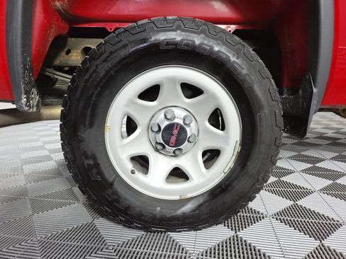 Used 2019 GMC Sierra 1500 Limited w/ Sierra Convenience Package RWD image 11