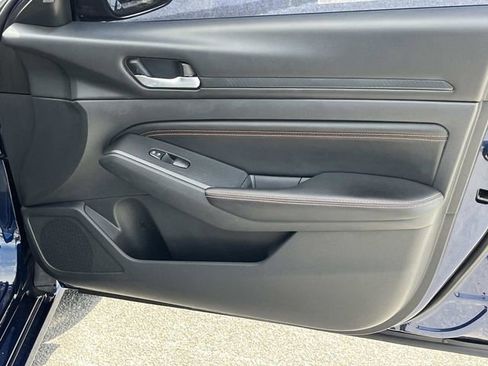 Used 2021 Nissan Altima 2.5 SR FWD image 24