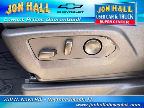 Used 2025 Chevrolet Tahoe High Country AWD/4WD image 19
