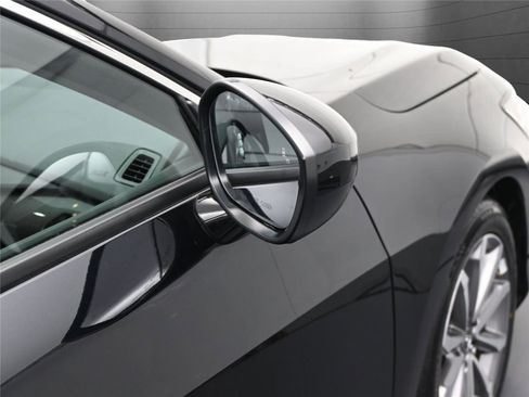 Used 2024 Acura Integra image 12