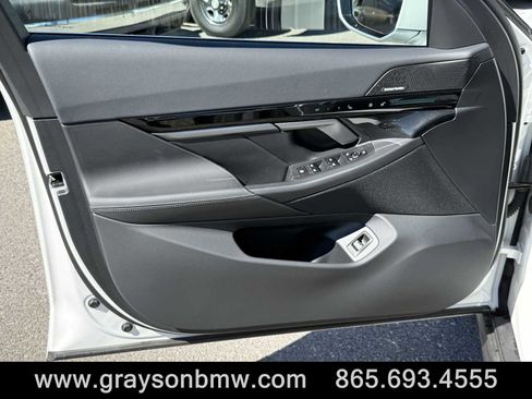 Certified 2025 BMW 530i xDrive image 13