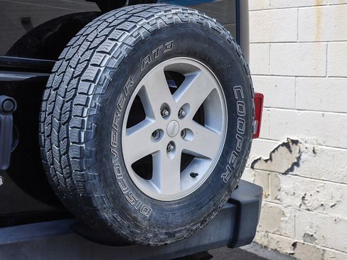 Used 2017 Jeep Wrangler Sport w/ Quick Order Package 23S image 15