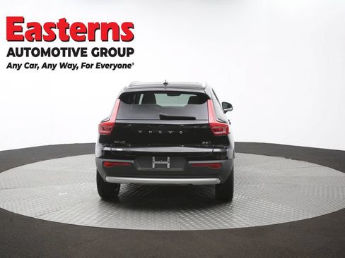 Used 2023 Volvo XC40 B5 Plus AWD/4WD image 37