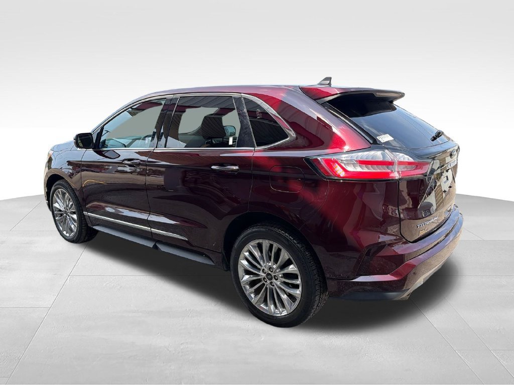 Used 2023 Ford Edge Titanium w/ Equipment Group 301A AWD/4WD image 3