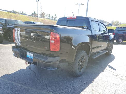 Used 2022 Chevrolet Colorado Z71 w/ Z71 Midnight Edition AWD/4WD image 4