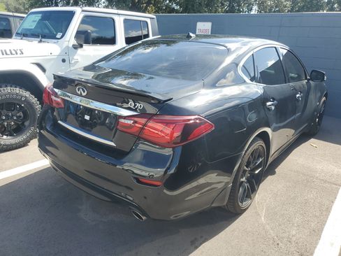 Used 2015 INFINITI Q70 3.7 RWD image 5
