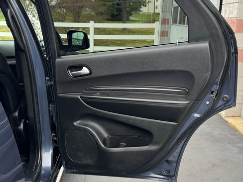 Used 2021 Dodge Durango SXT image 33