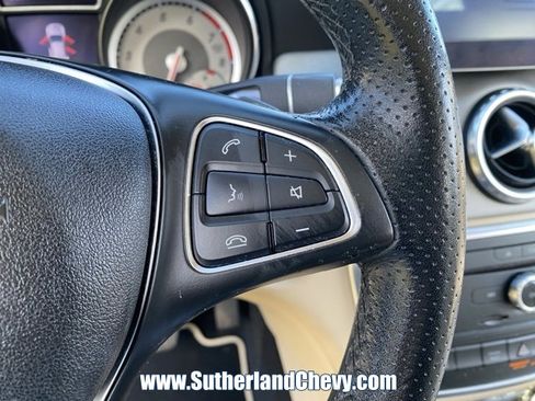 Used 2017 Mercedes-Benz GLA 250 4MATIC image 24