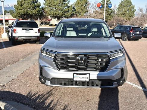 New 2025 Honda Pilot EX-L image 2