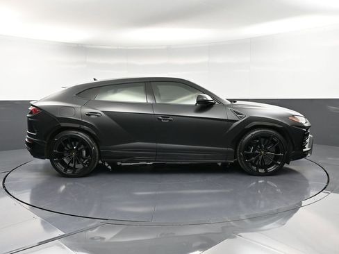 Used 2020 Lamborghini Urus image 9