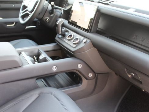 Used 2025 Land Rover Defender 110 S AWD/4WD image 23