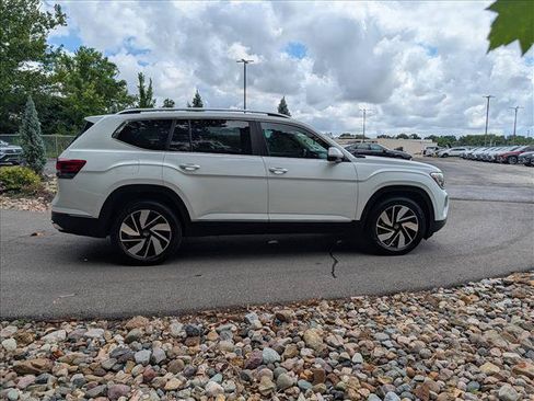 Certified 2024 Volkswagen Atlas SEL AWD/4WD image 6
