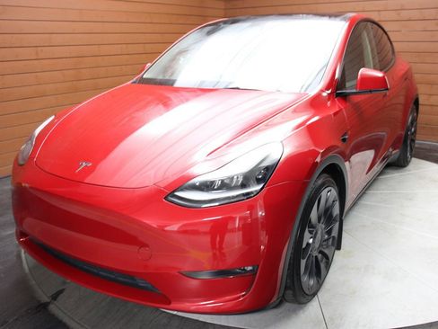 Used 2023 Tesla Model Y Performance image 52