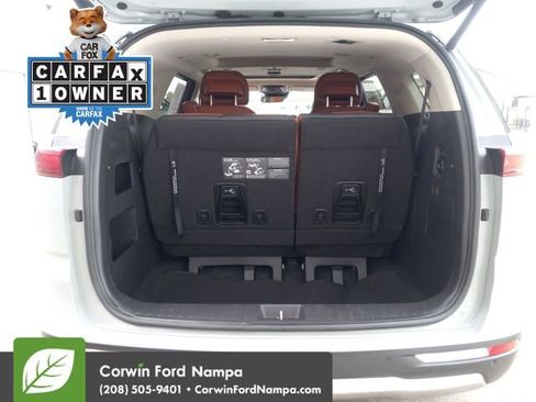 Used 2024 Kia Carnival SX Prestige image 29