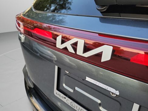 Used 2024 Kia Seltos EX FWD image 31