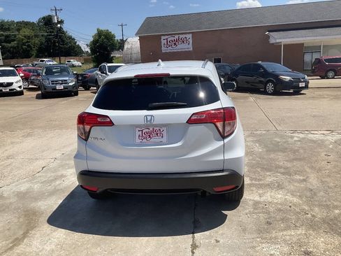 Used 2016 Honda HR-V EX-L image 4