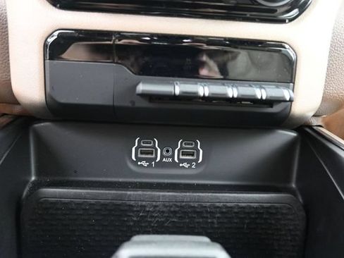Used 2020 RAM 1500 Laramie AWD/4WD image 29