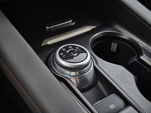 Used 2025 Ford Explorer Active w/ Active Comfort Package image 22