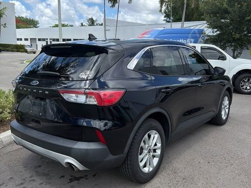 Used 2021 Ford Escape SE w/ Convenience Package FWD image 5