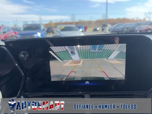 Used 2024 Chevrolet Trax ACTIV w/ Driver Confidence Package image 16