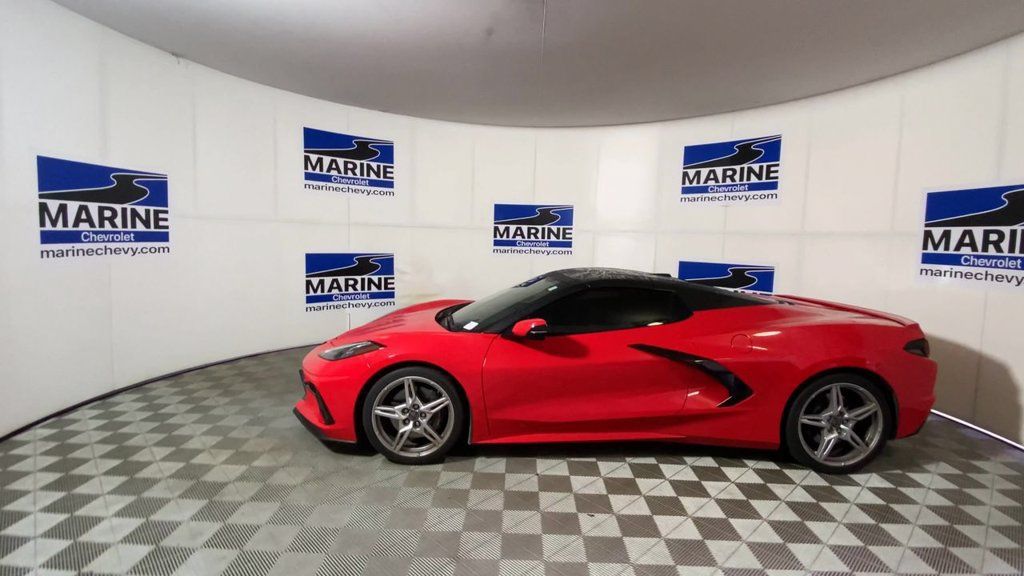 Used 2024 Chevrolet Corvette Stingray Convertible w/ Z51 Performance Package RWD image 7