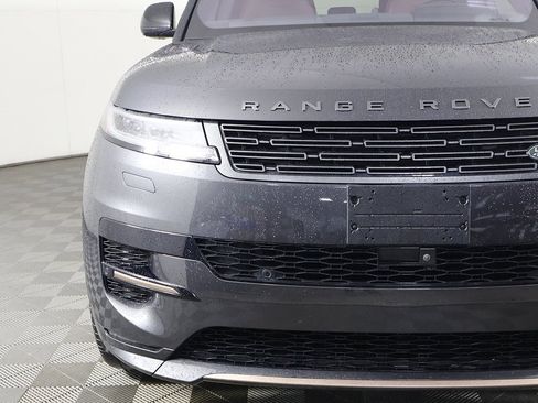 Used 2023 Land Rover Range Rover Sport SE Dynamic image 16