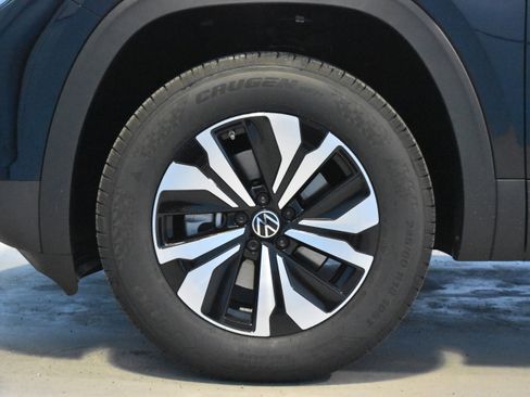 New 2026 Volkswagen Atlas Cross Sport SE AWD/4WD image 18