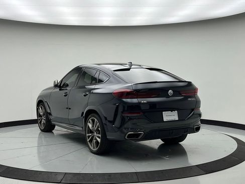 Used 2022 BMW X6 M50i image 5