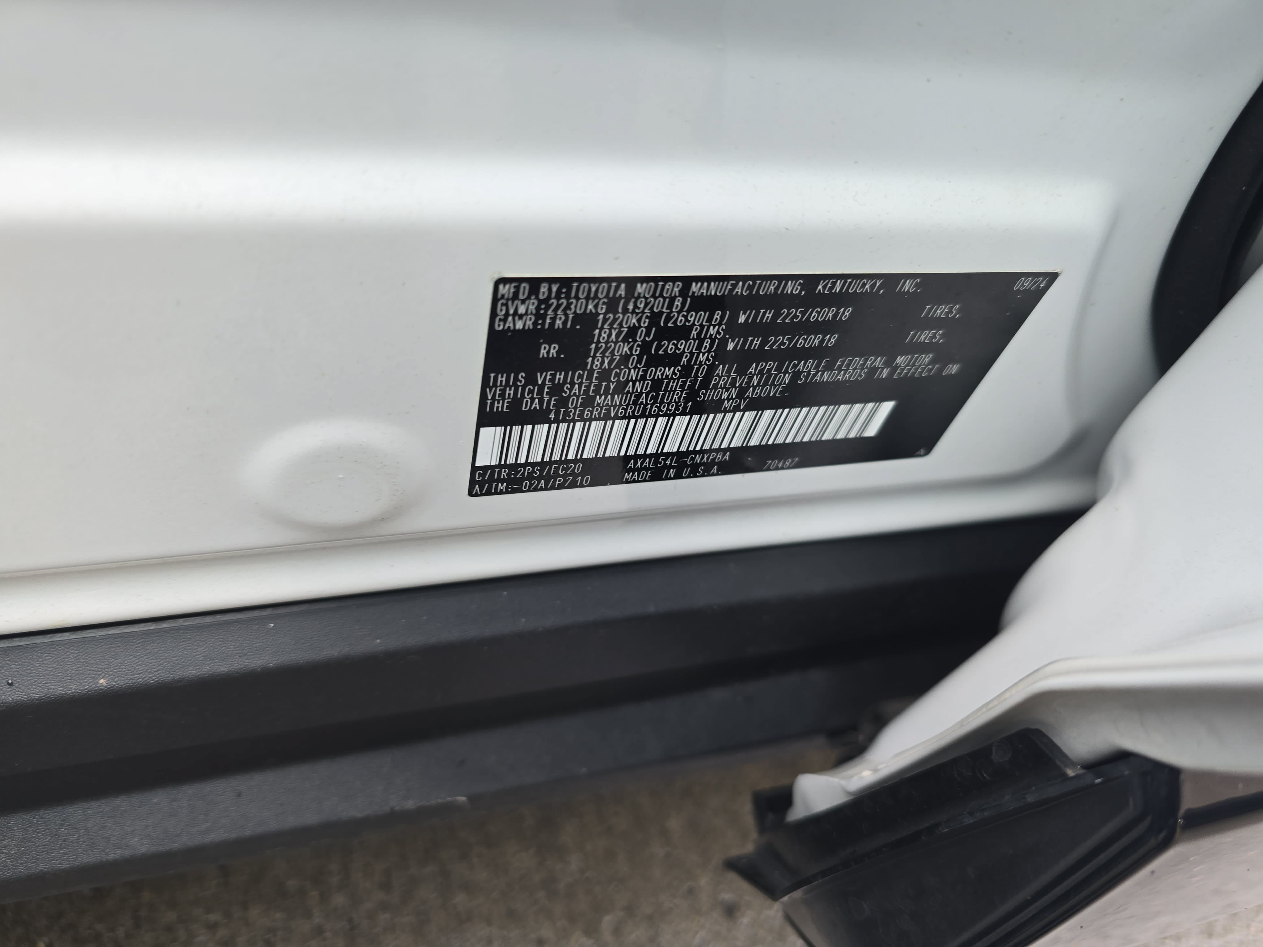 Used 2024 Toyota RAV4 XSE AWD/4WD image 36
