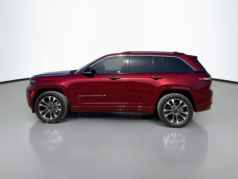 Used 2023 Jeep Grand Cherokee Overland AWD/4WD image 4