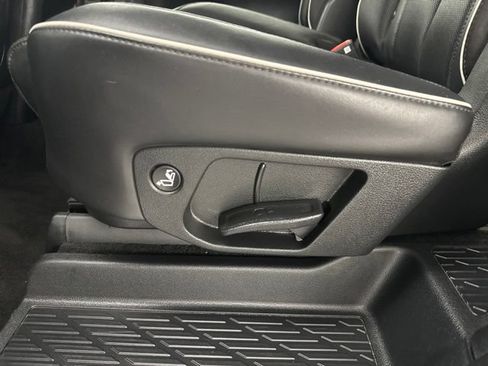 Used 2025 Hyundai Palisade SEL FWD image 13