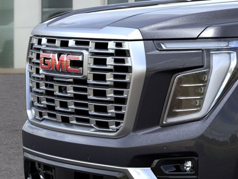 New 2026 GMC Yukon Denali w/ Sun & Power Step Package AWD/4WD image 13