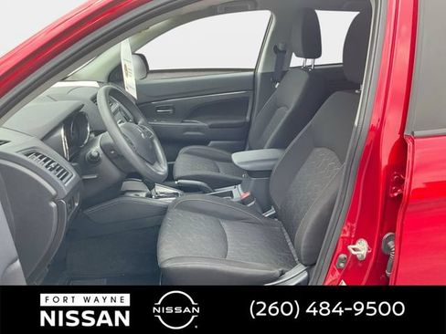 Used 2024 Mitsubishi Outlander Sport ES AWD/4WD image 11
