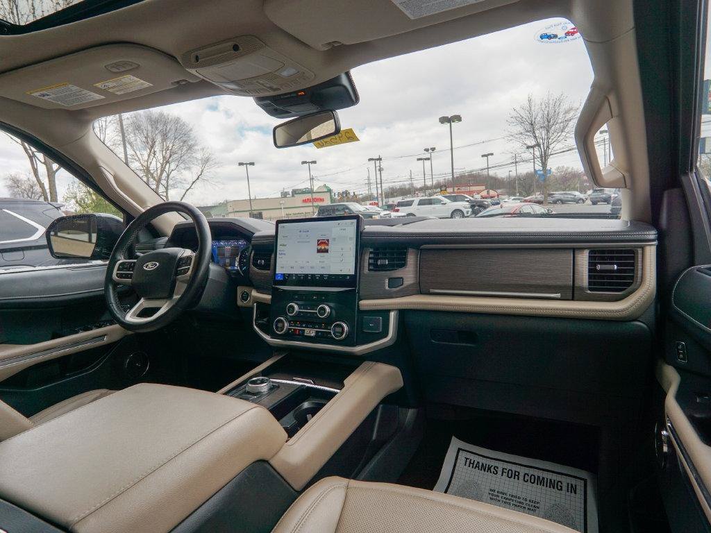 Used 2024 Ford Expedition Max Limited AWD/4WD image 19