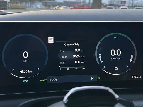 Certified 2025 Hyundai Tucson SEL image 24