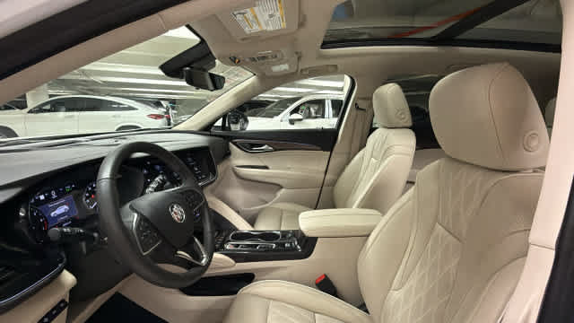 Used 2023 Buick Envision Avenir AWD/4WD image 1